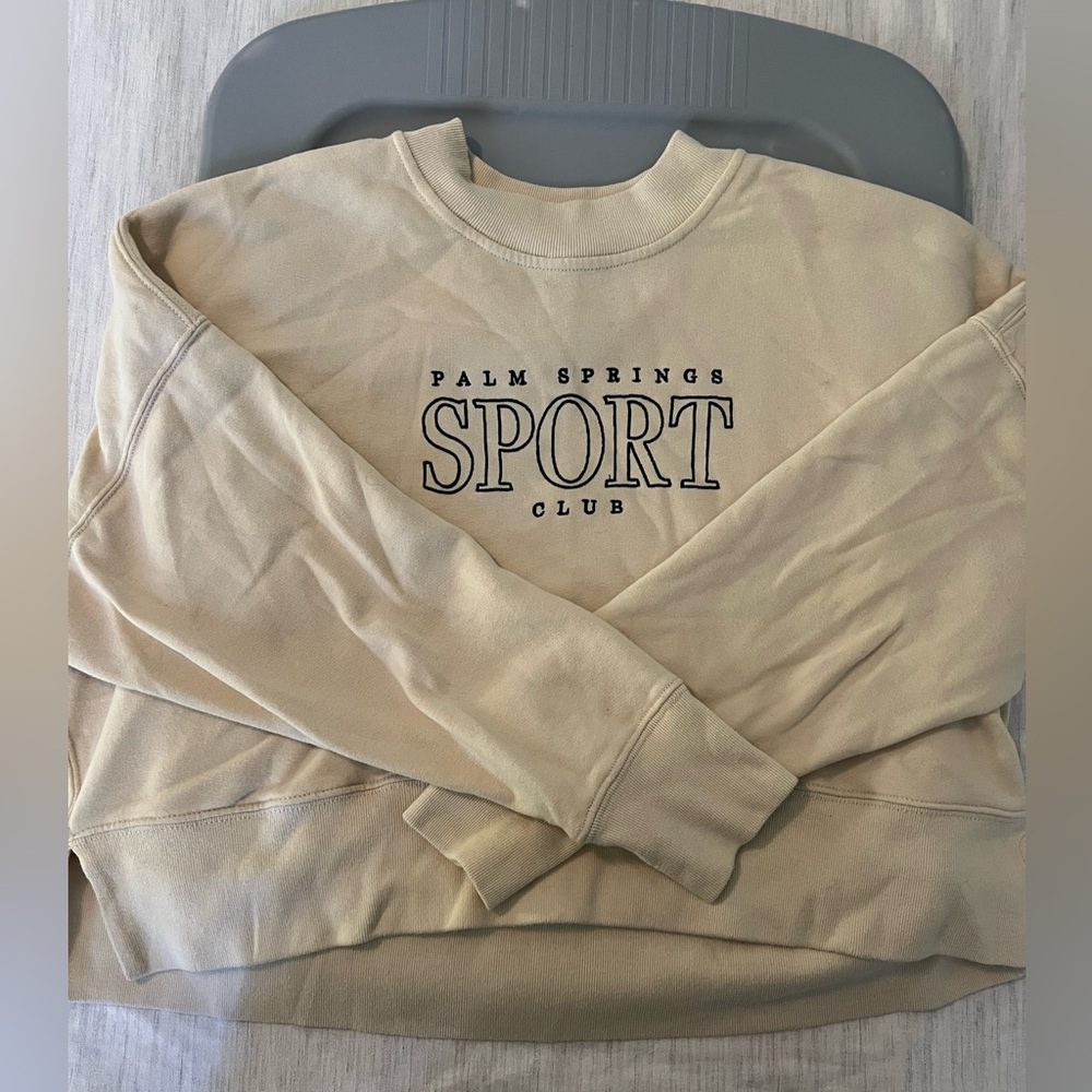 Abercrombie cropped crew neck